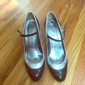 Grey and silver patent leather Mary Jane